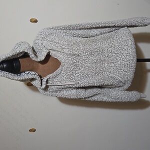 C24 Thread & Supply Sherpa Hoodie Sz Md Drawstring Kangaroo Pocket Ribbed Hems